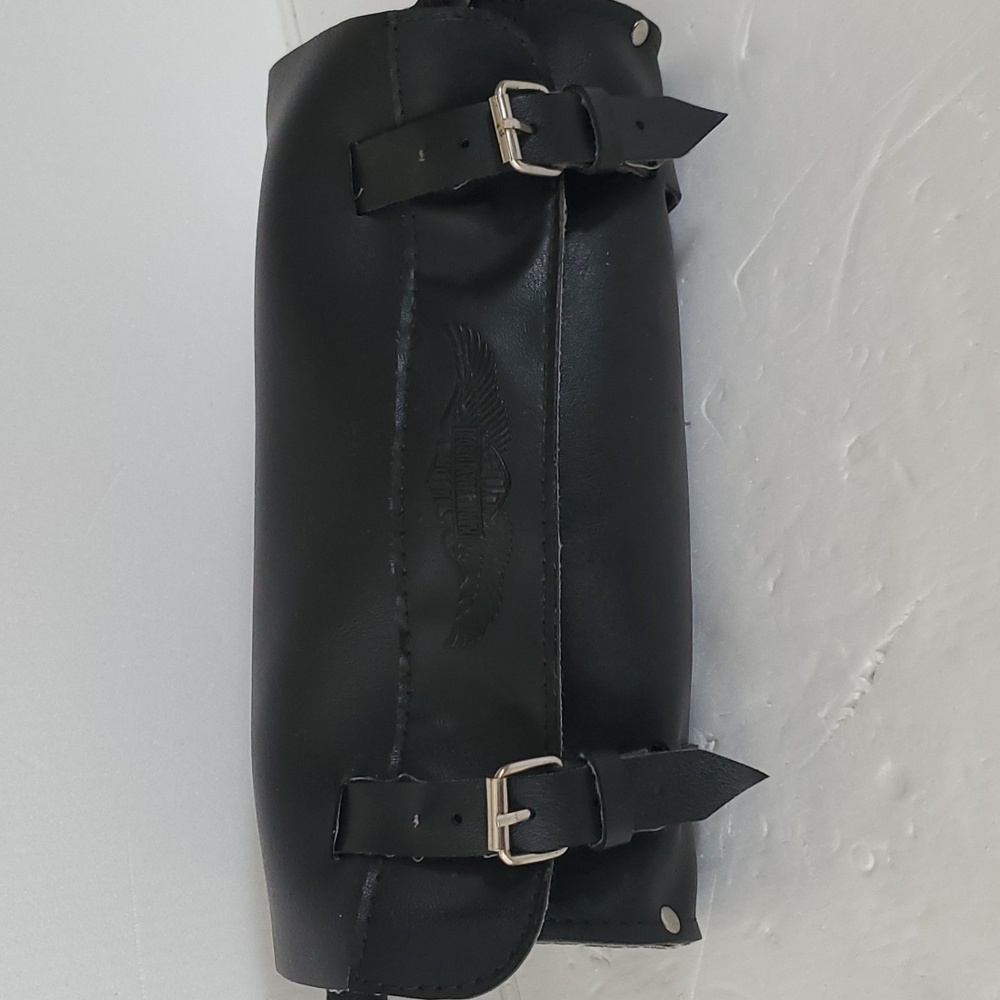 Harley Davidson Handlebar/Fork Bag 91743-87T Black Silver Tone Buckles